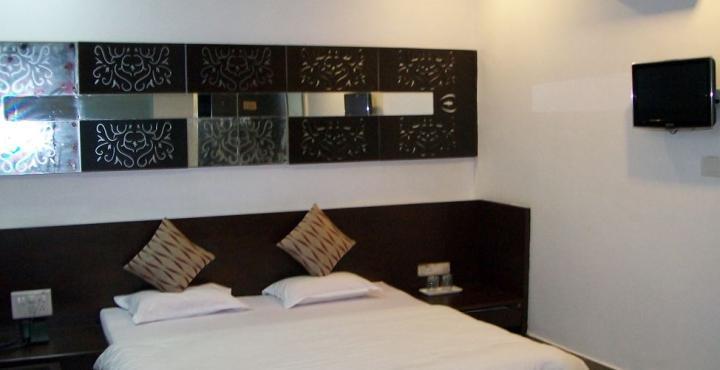 Hotel Palm View Residency Vadodara Eksteriør billede